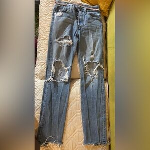 Vintage Levi’s distressed high waist jeans